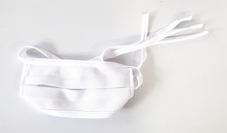 MASKA DWUWARSTWOWA WIĄZANA NA SZNUREK ILOŚĆ 10 SZT. OPAKOWANIE